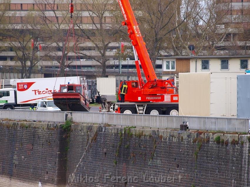 Wartungsarbeiten Rettungsboot Ursula P07.JPG